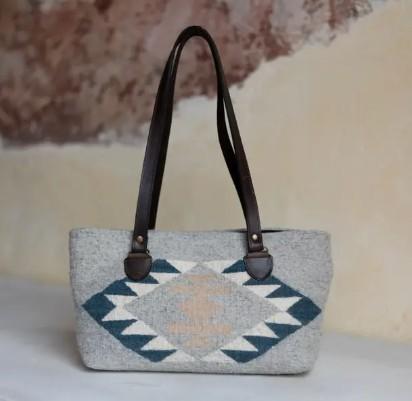 Amasouk Dainzu Purse