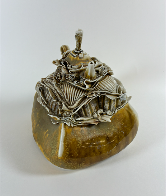 Elaine Henry "Traveling Teapot"